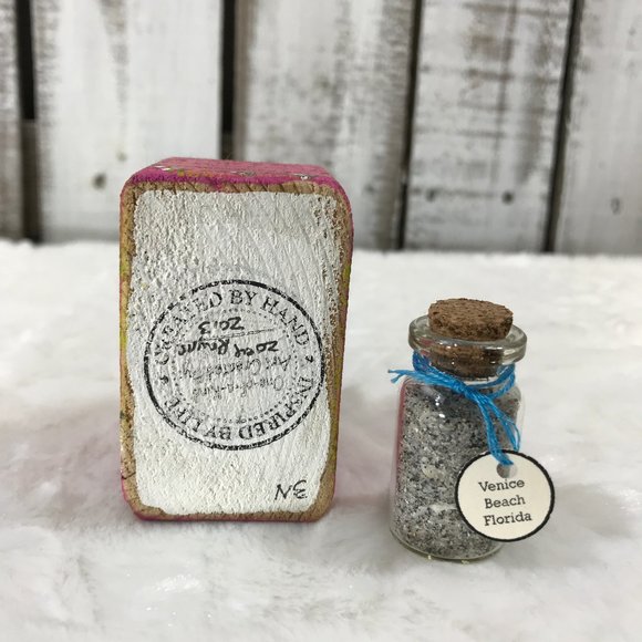 Little Wooden House by the Beach Handmade Painted - Picture 7 of 13